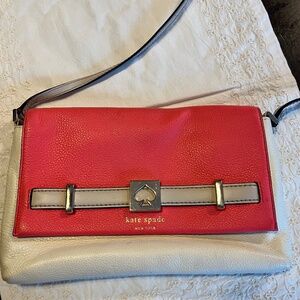 EUC Kate Spade Cross Body, coral and cream
